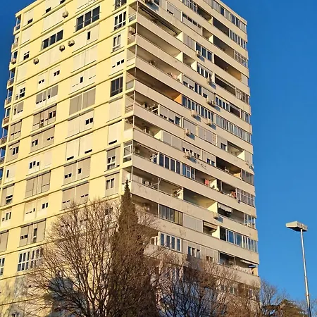 Апартаменти With Wifi - 25414 Спліт